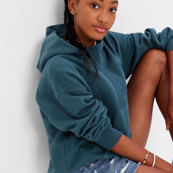 NWT, Gap Teen Logo Hoodie, Girl or Boy, Turquoise Blue, Size 14/16 - Picture 2 of 3
